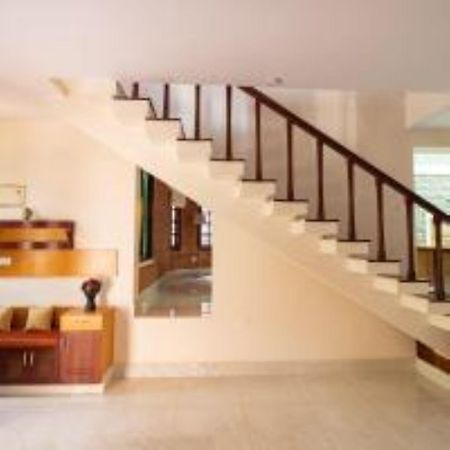 Bed and Breakfast Luho Stone House Бангалор Экстерьер фото