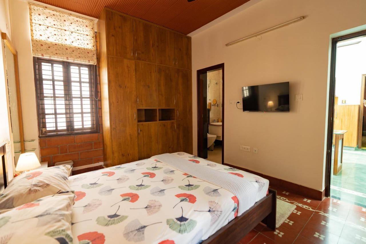 Bed and Breakfast Luho Stone House Бангалор Экстерьер фото