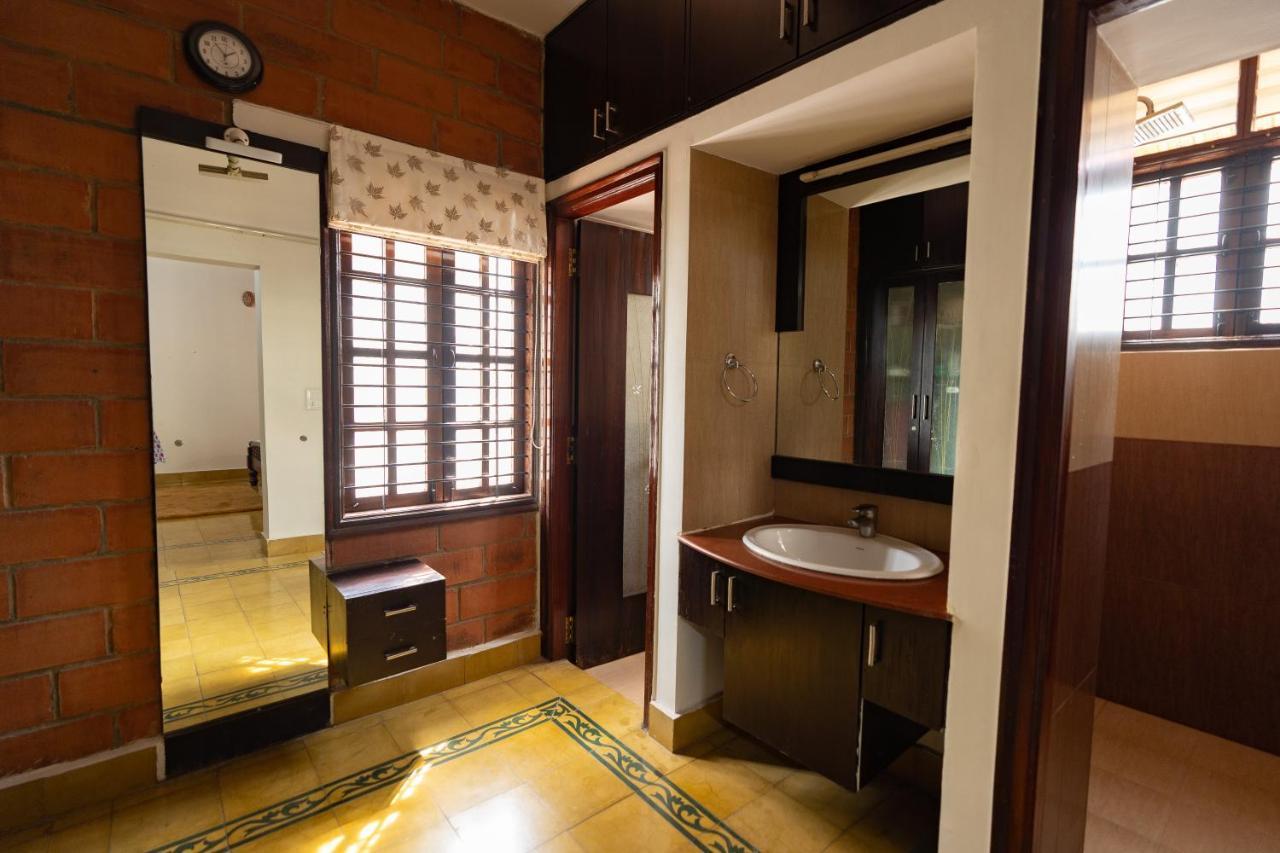Bed and Breakfast Luho Stone House Бангалор Экстерьер фото