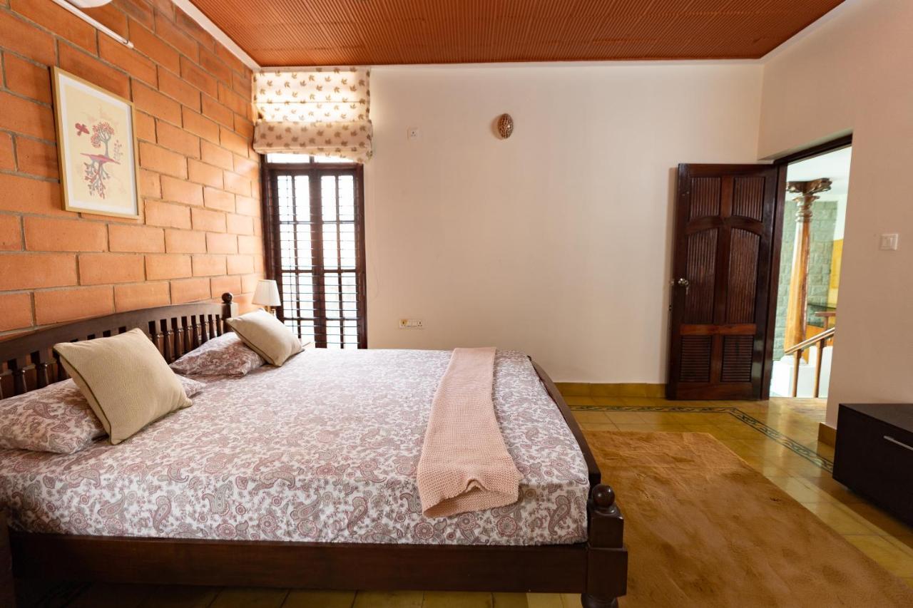 Bed and Breakfast Luho Stone House Бангалор Экстерьер фото