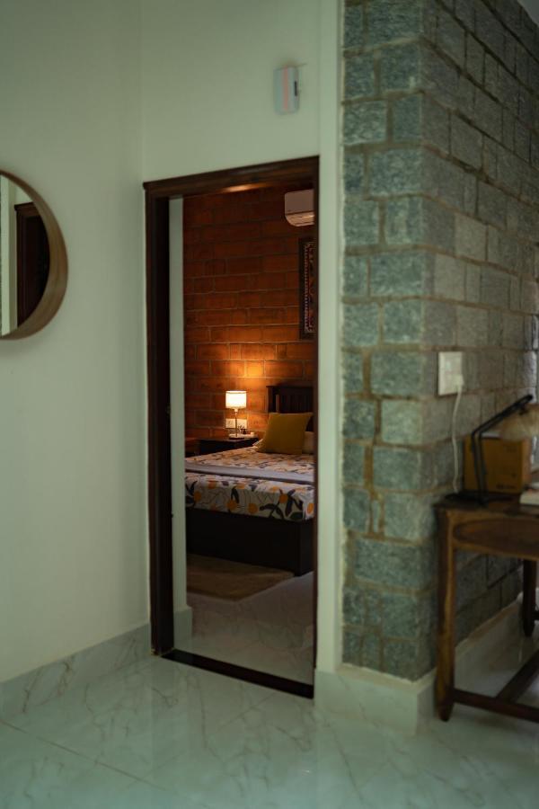 Bed and Breakfast Luho Stone House Бангалор Экстерьер фото