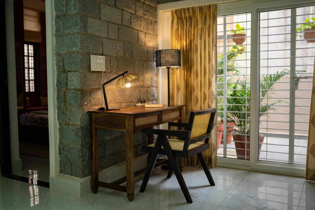 Bed and Breakfast Luho Stone House Бангалор Экстерьер фото