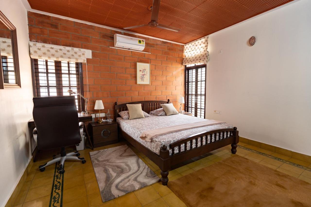 Bed and Breakfast Luho Stone House Бангалор Экстерьер фото